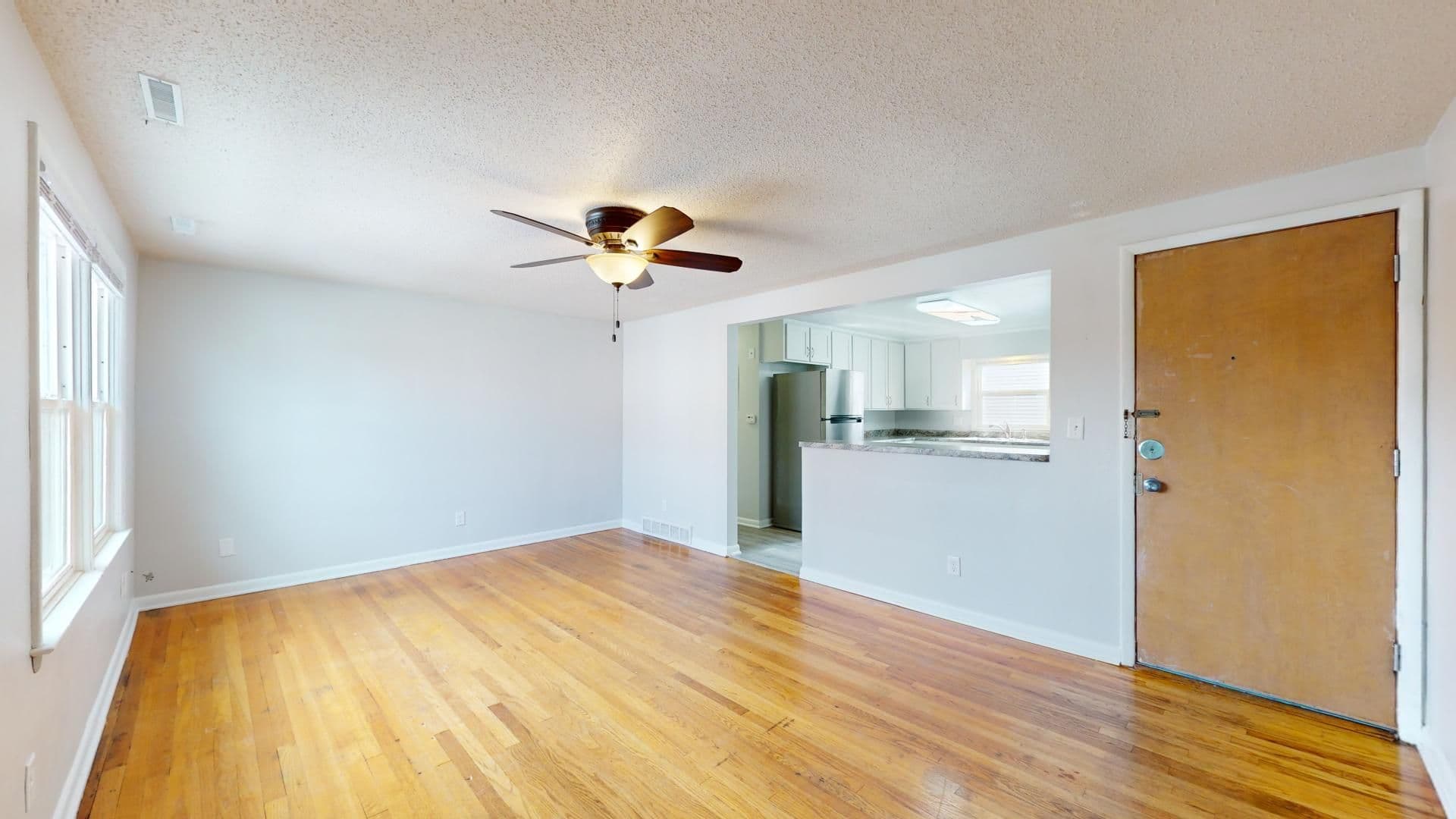 Ames Apartment: 136 Campus Avenue