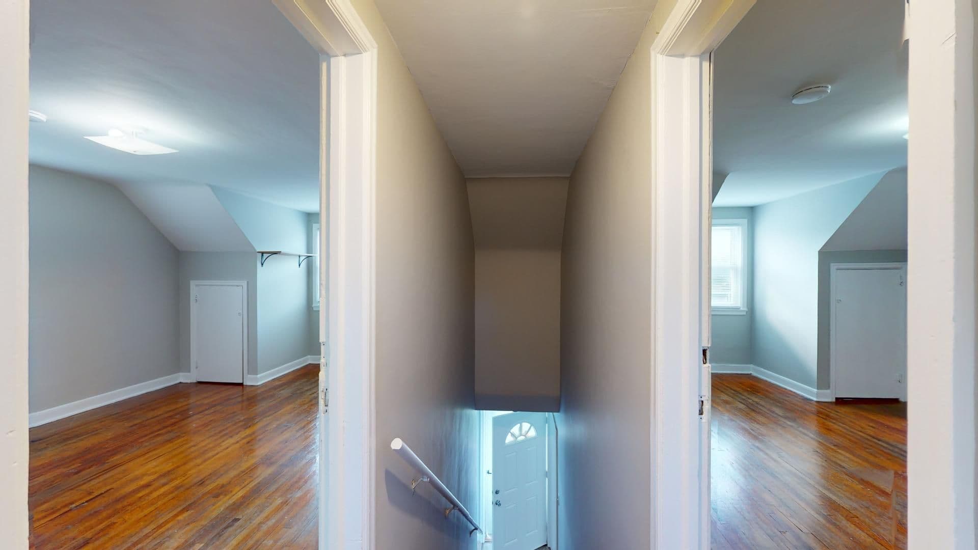 Ames House: 3121 Lincoln Way