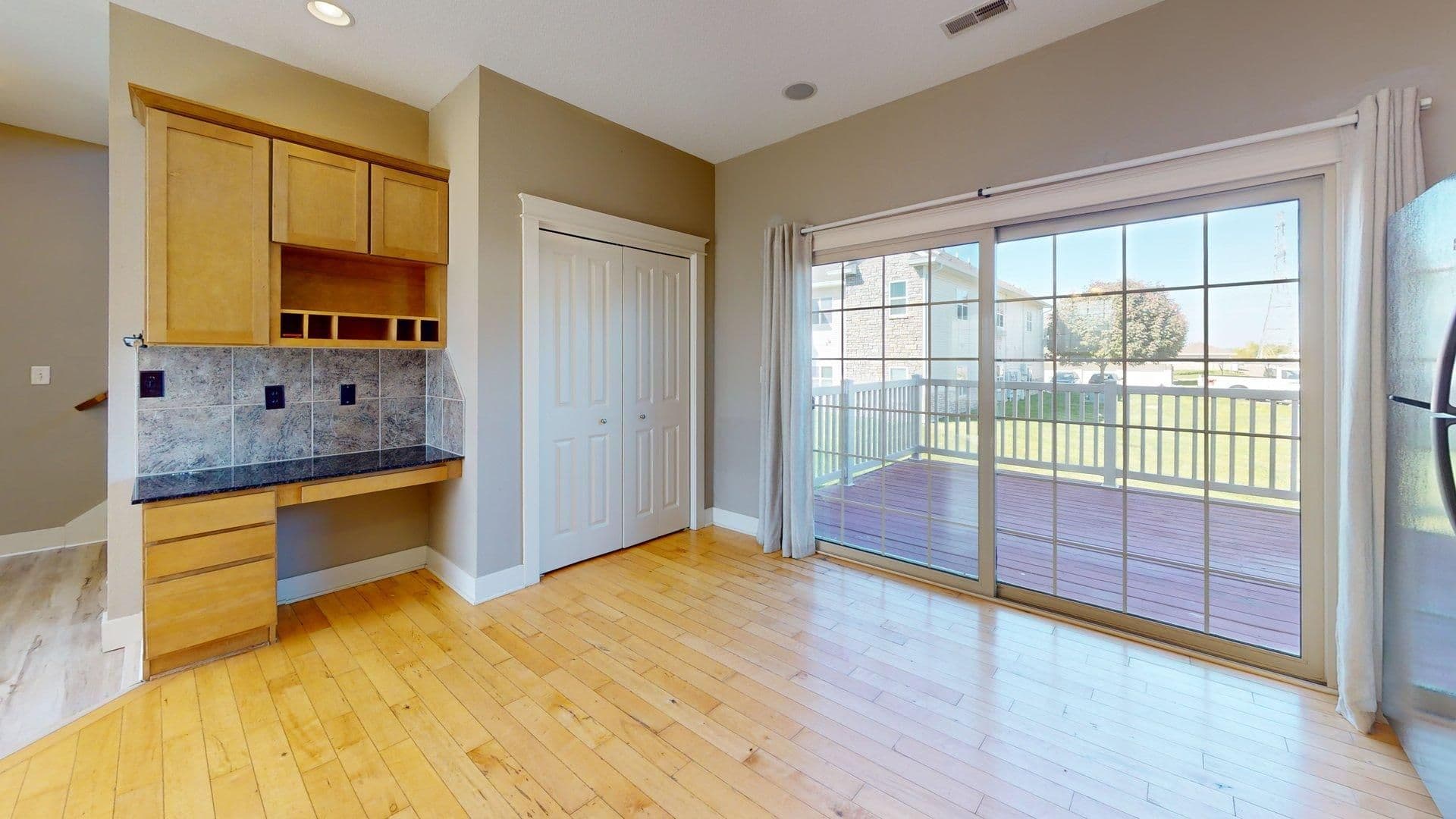 Grimes Townhome: 3600 SE Glenstone Dr