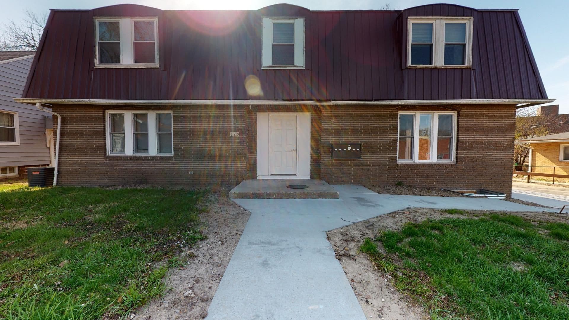 Nevada Apartment: 820 6th Street
