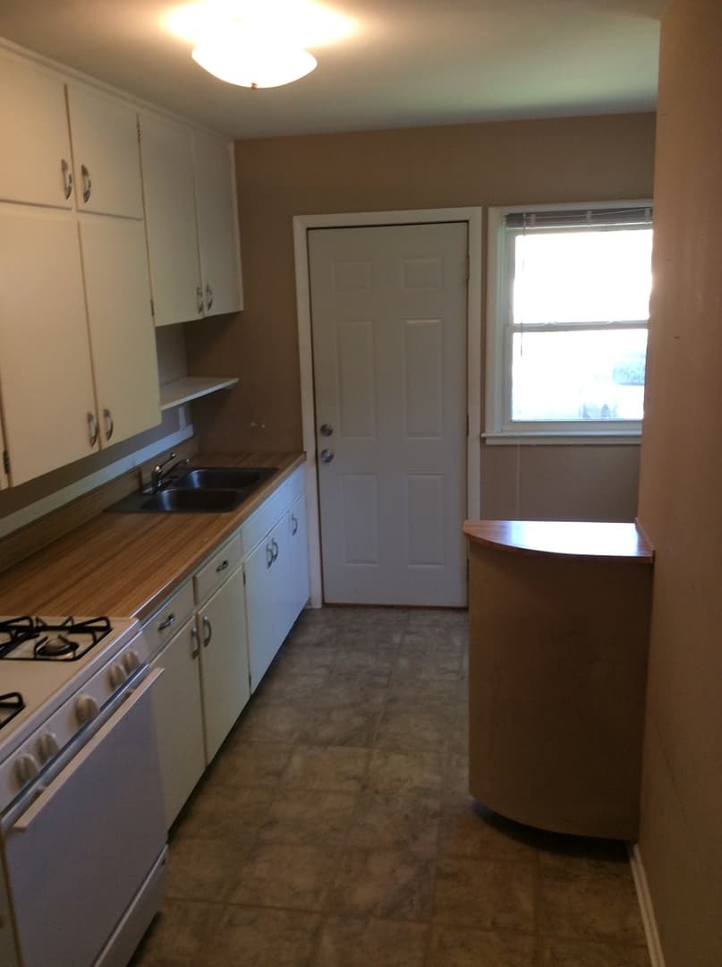 Des Moines House: 2636.5 Capitol Avenue