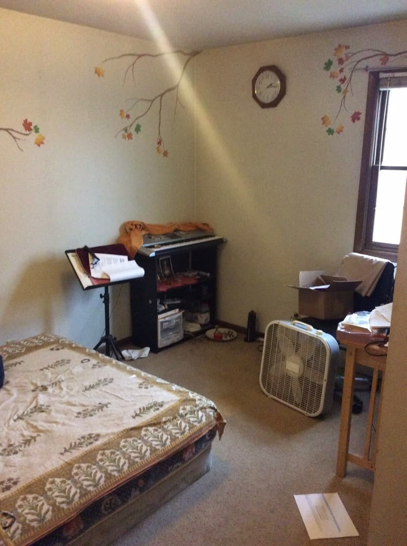 Ames Apartment: 216 Campus Avenue