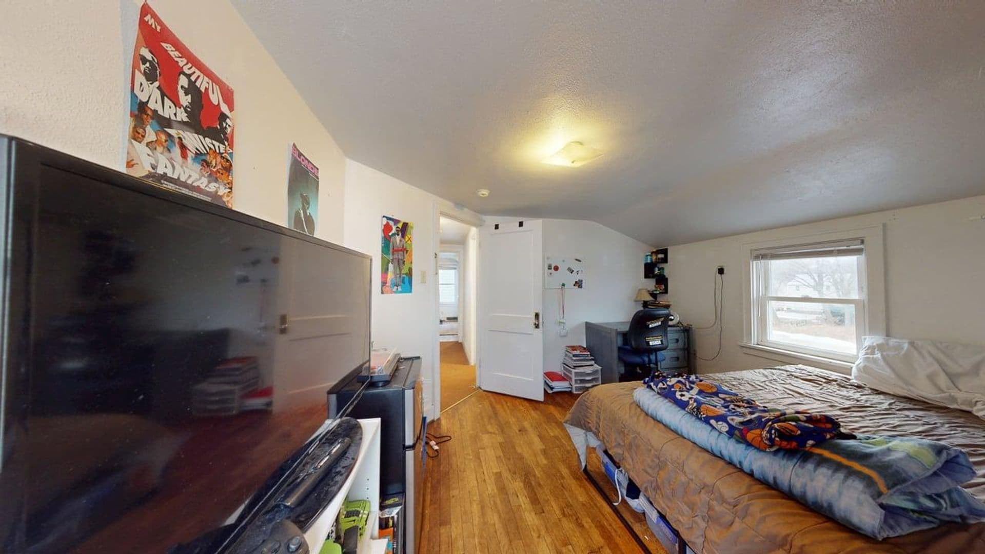 Ames House: 147 Campus Avenue