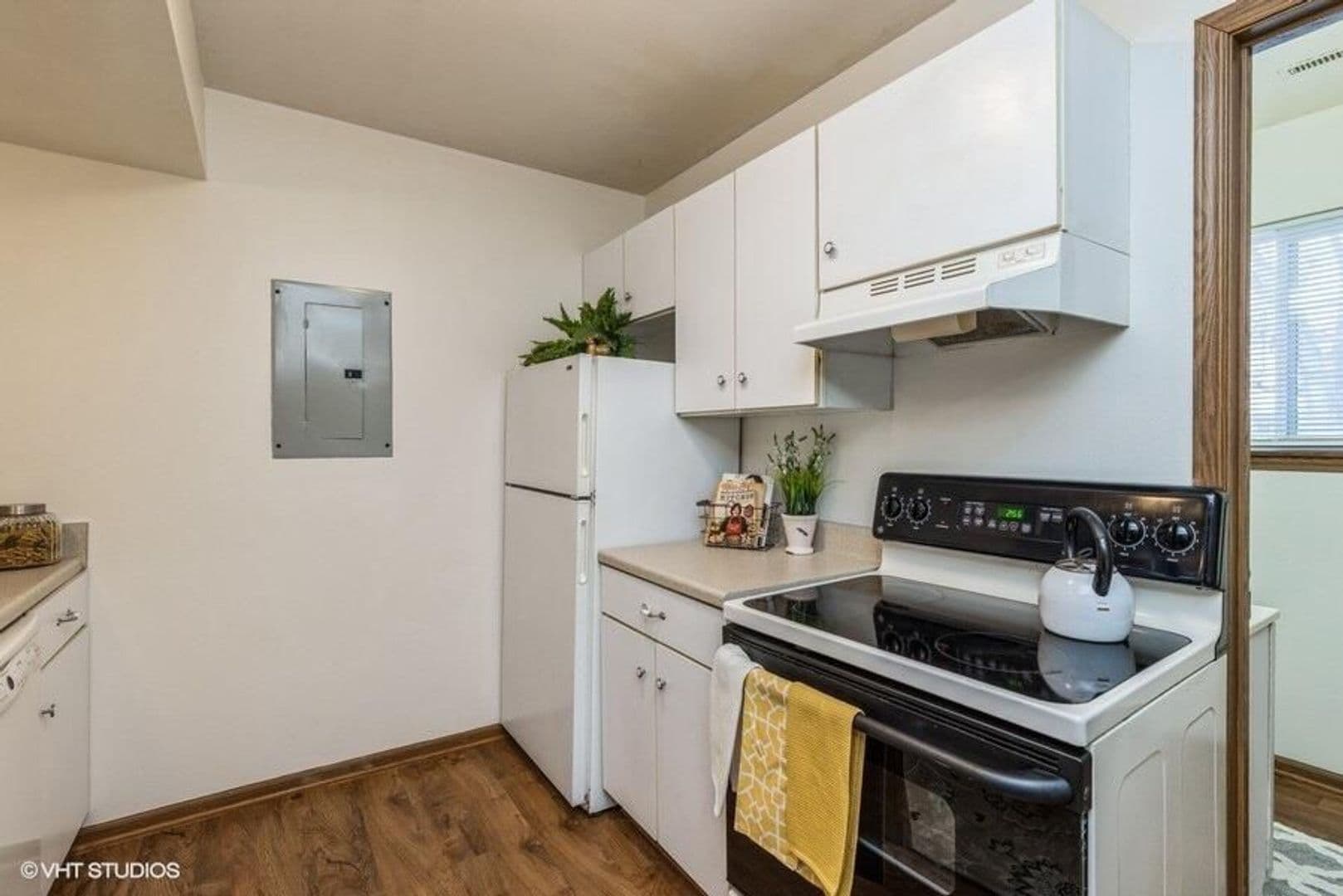Ames House: 1510 Delaware Avenue #3