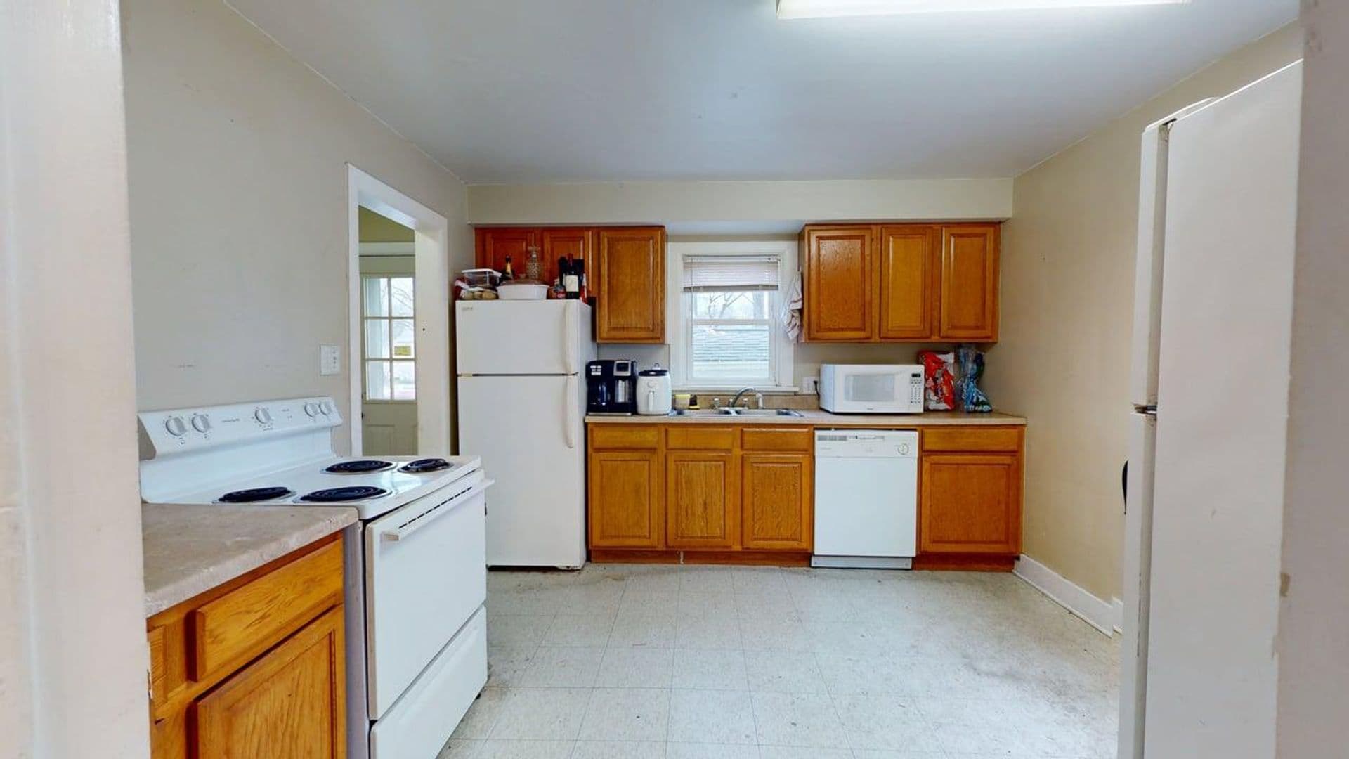 Ames House: 147 Campus Avenue