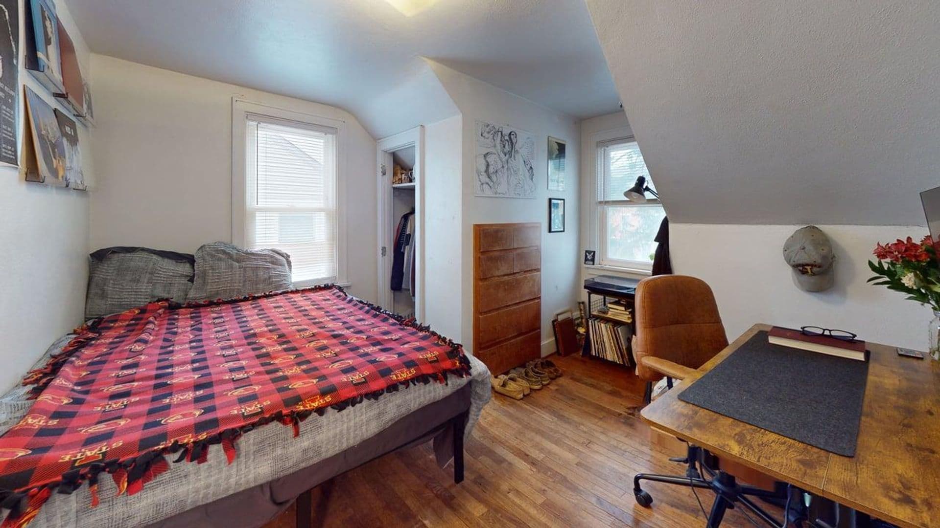 Ames House: 147 Campus Avenue