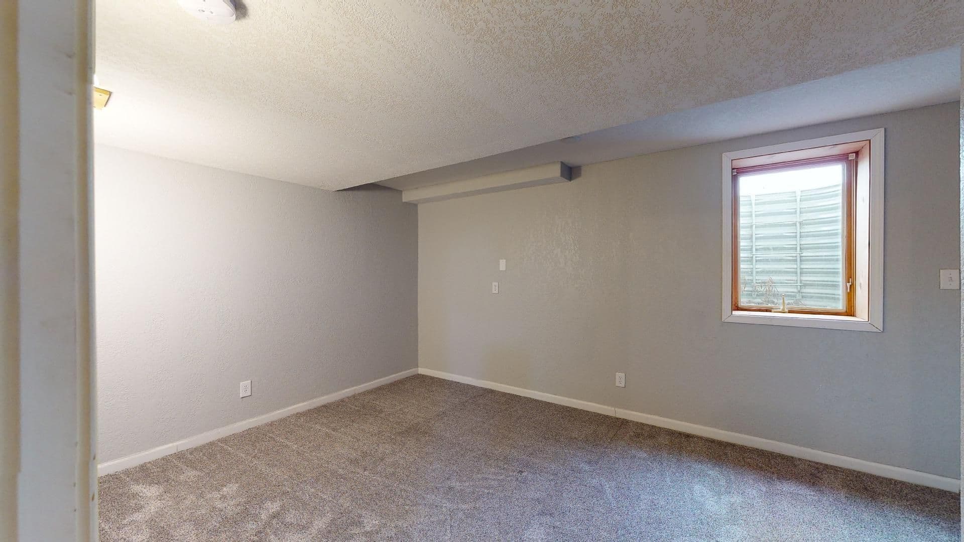 Ames House: 2504 Somerset Drive