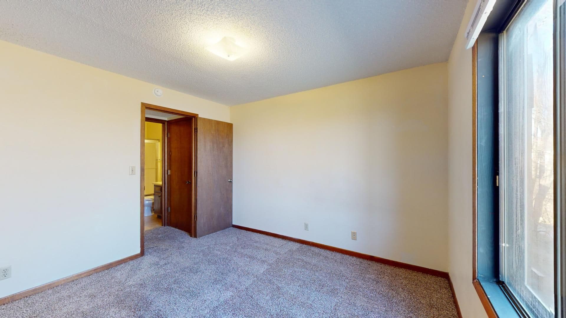 Ames Apartment: 3500 Grand Avenue