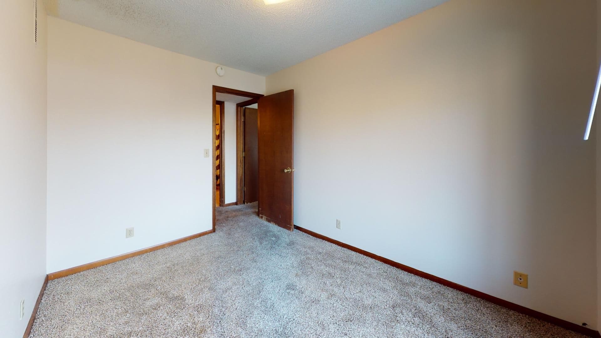 Ames Apartment: 3500 Grand Avenue