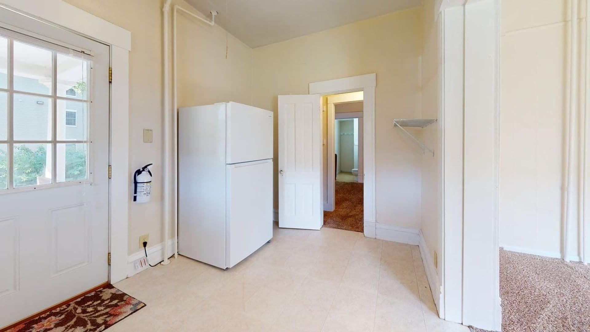 Ames Apartment: 139 Sheldon Avenue