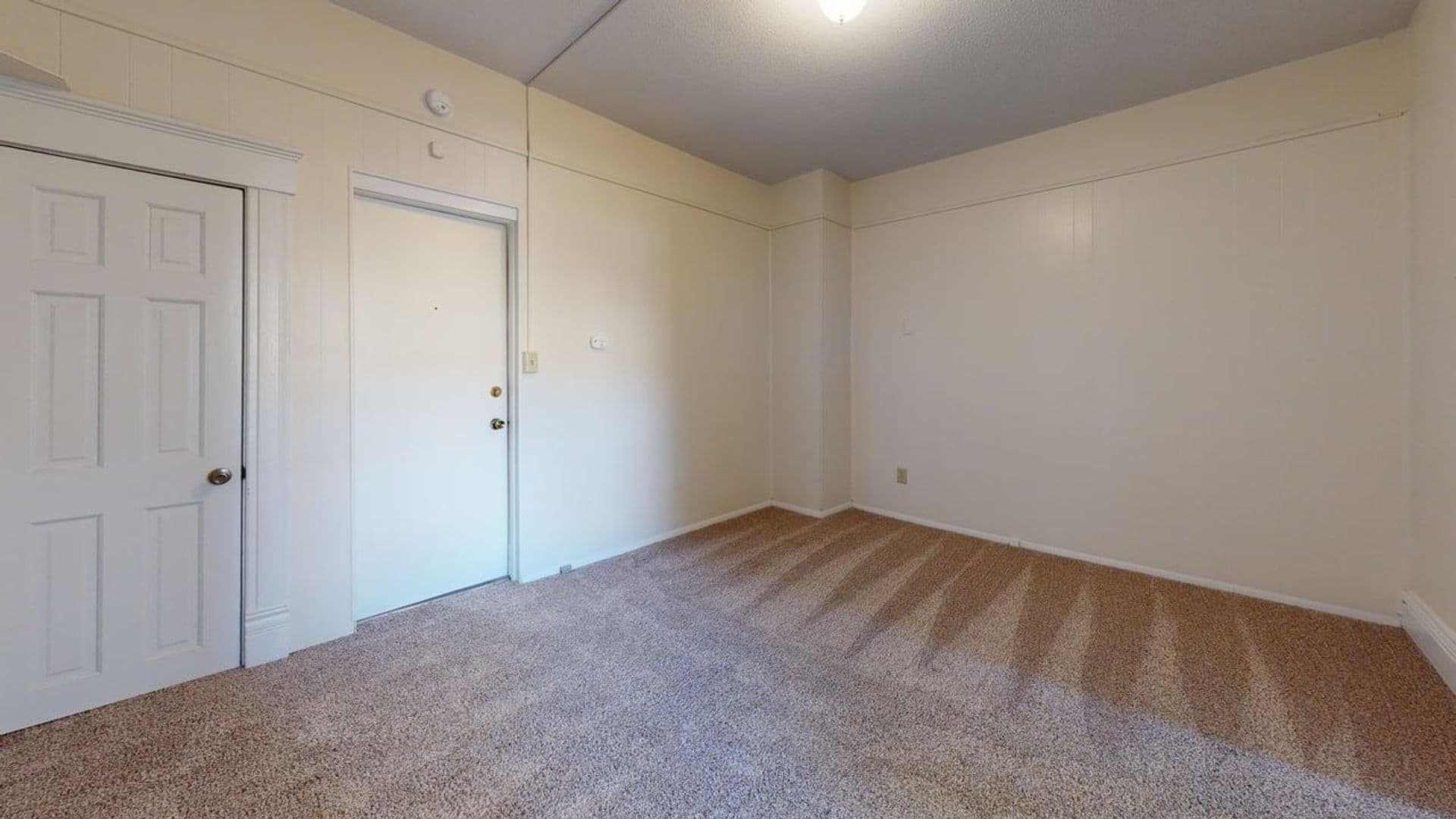 Ames Apartment: 139 Sheldon Avenue