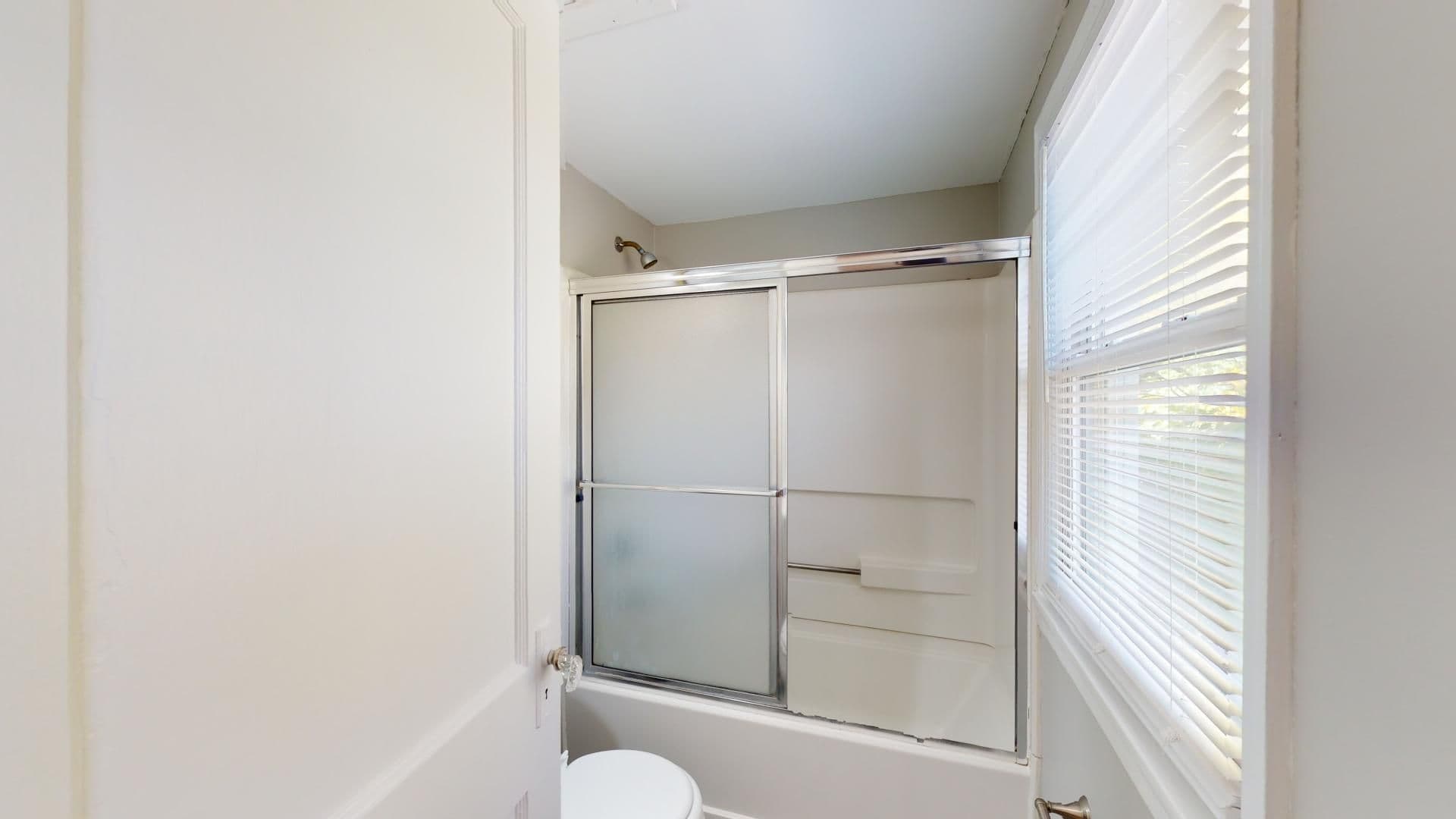 Ames House: 3121 Lincoln Way