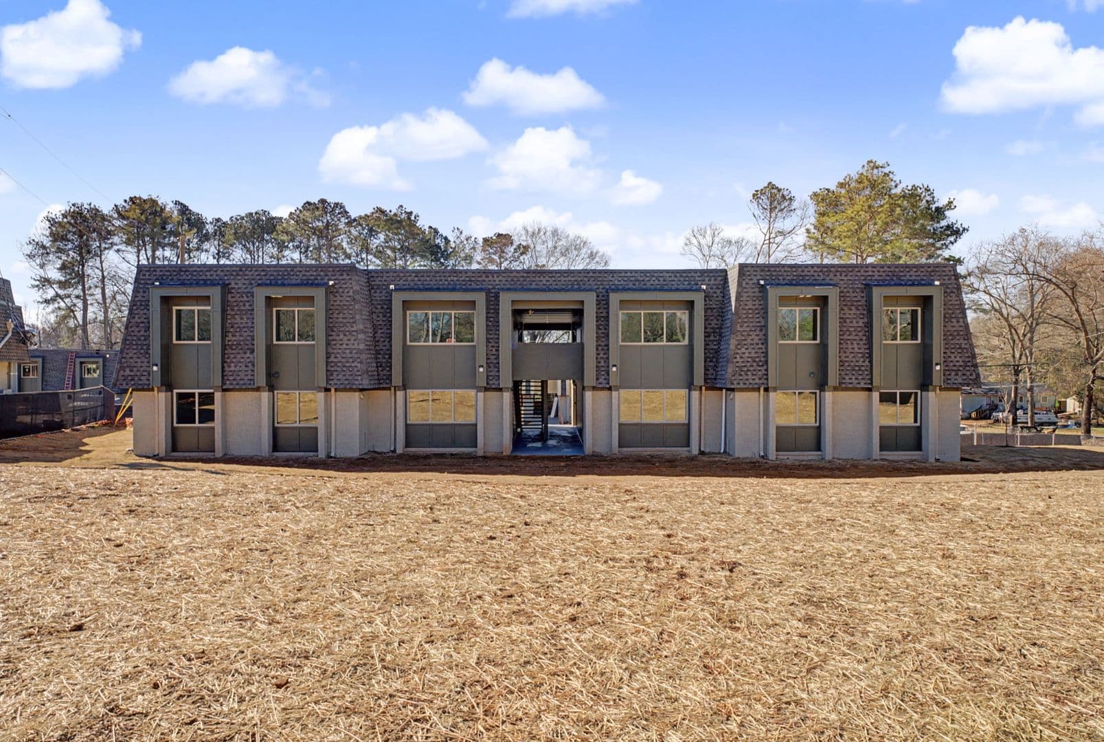 Griffin Apartment: 1128 W. College Street Ext.