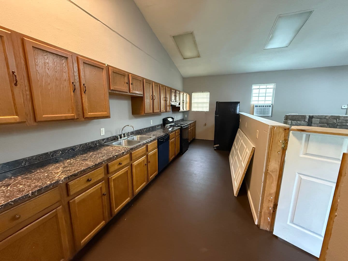 Dublin Apartment: 100 Kittrell St