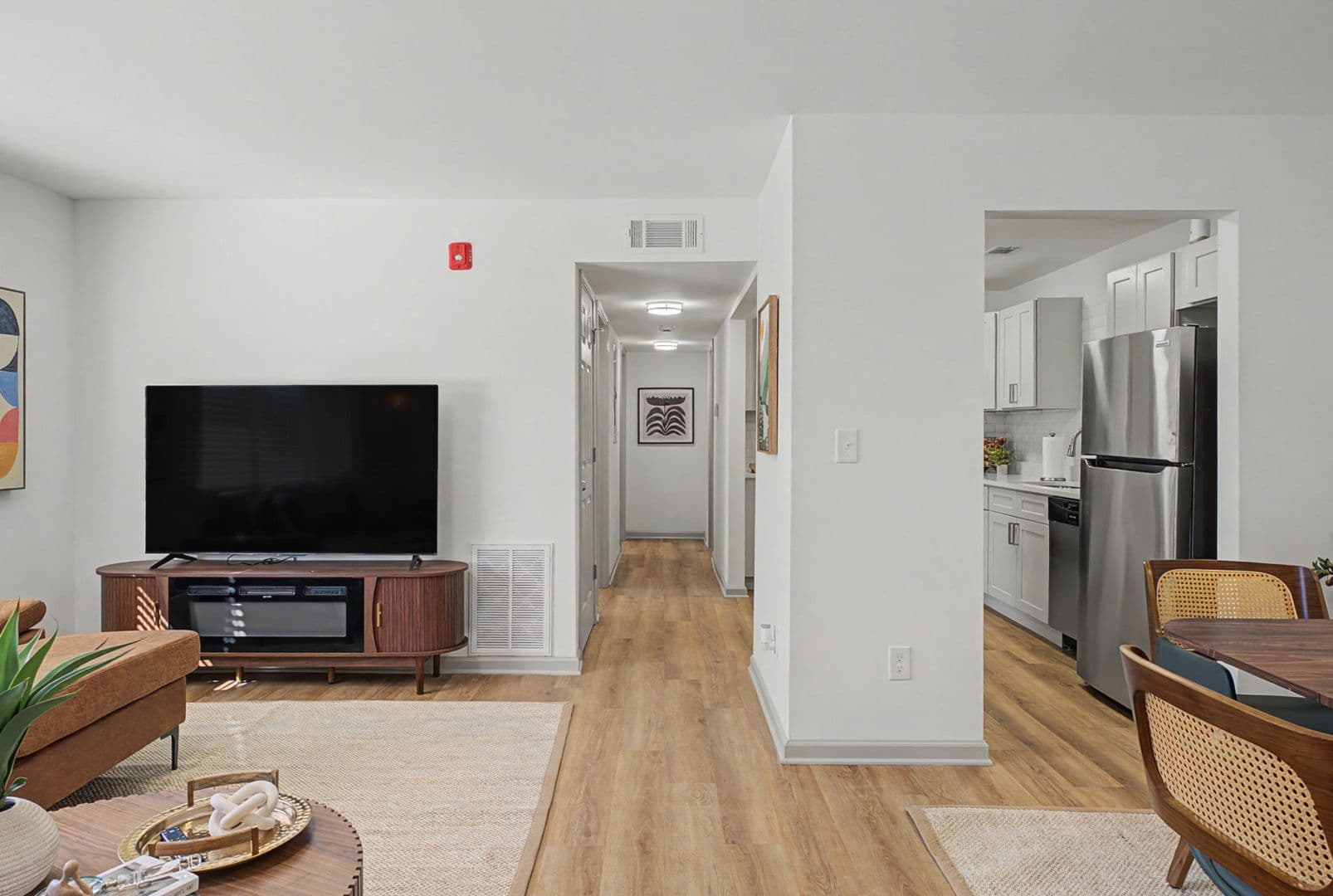 Griffin Apartment: 1128 W. College Street Ext.