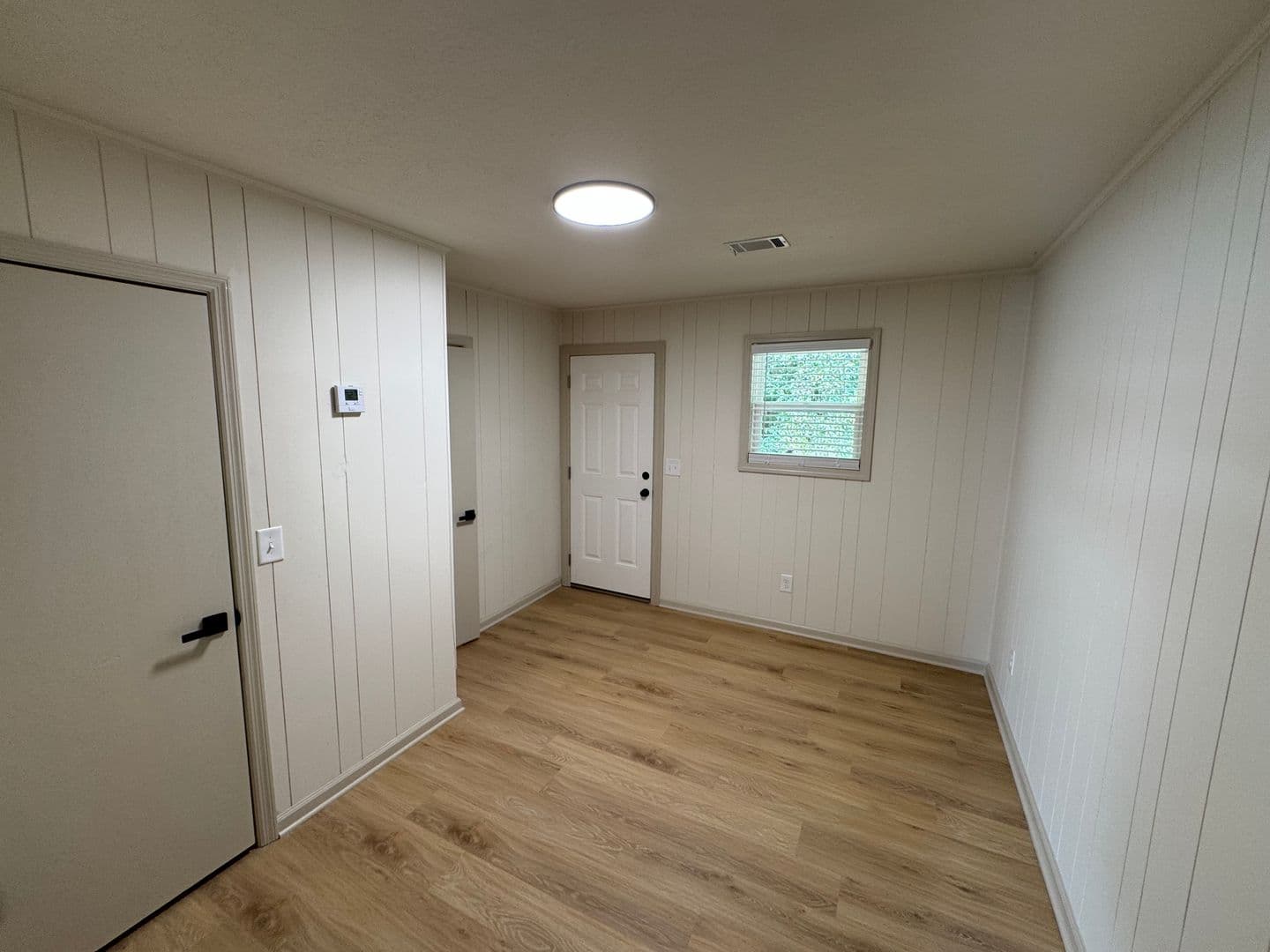 Milledgeville Apartment: 194 Lee St