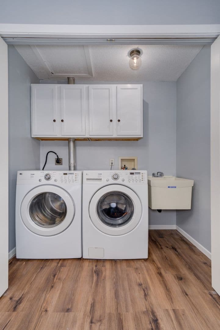 New Richmond Townhome: 1397, 1413, 1415, 1417, 1419, 1455, 1473 Doman Drive