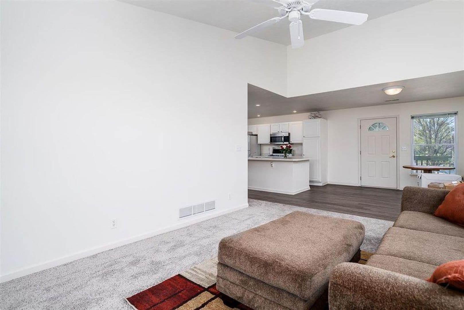 Beloit Apartment: 500-530 Inman Parkway