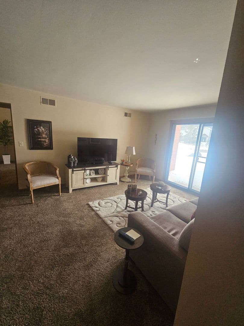 Sussex Apartment: W239 N5834-86 Maple Ave