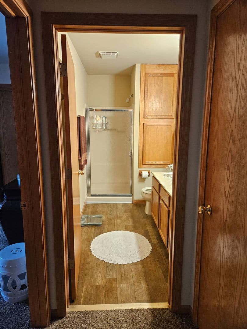 Sussex Apartment: W239 N5834-86 Maple Ave