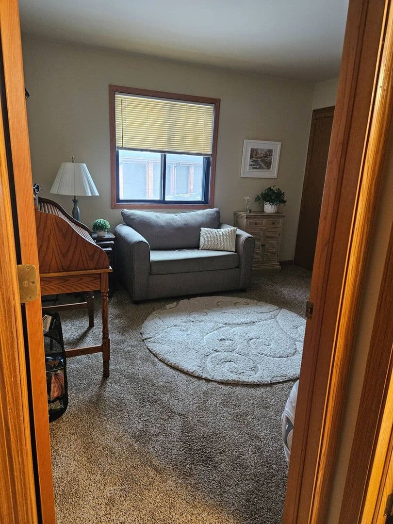 Sussex Apartment: W239 N5834-86 Maple Ave