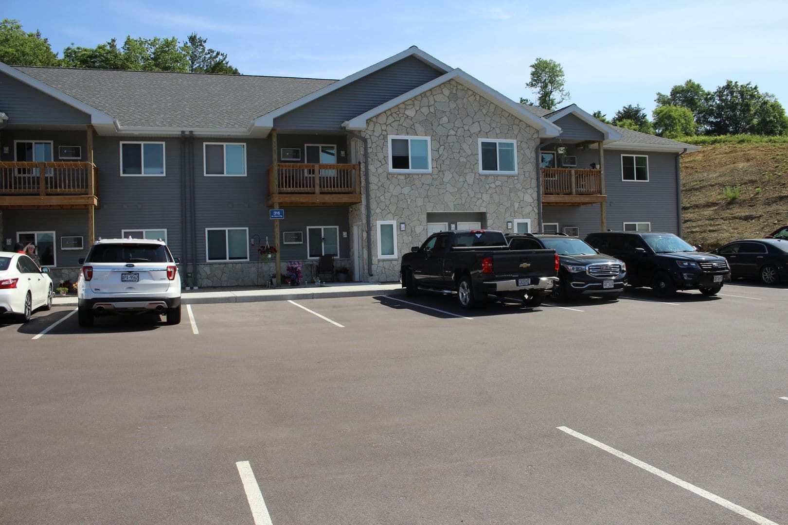 Viola Apartment: 316-317 Go Macro Way