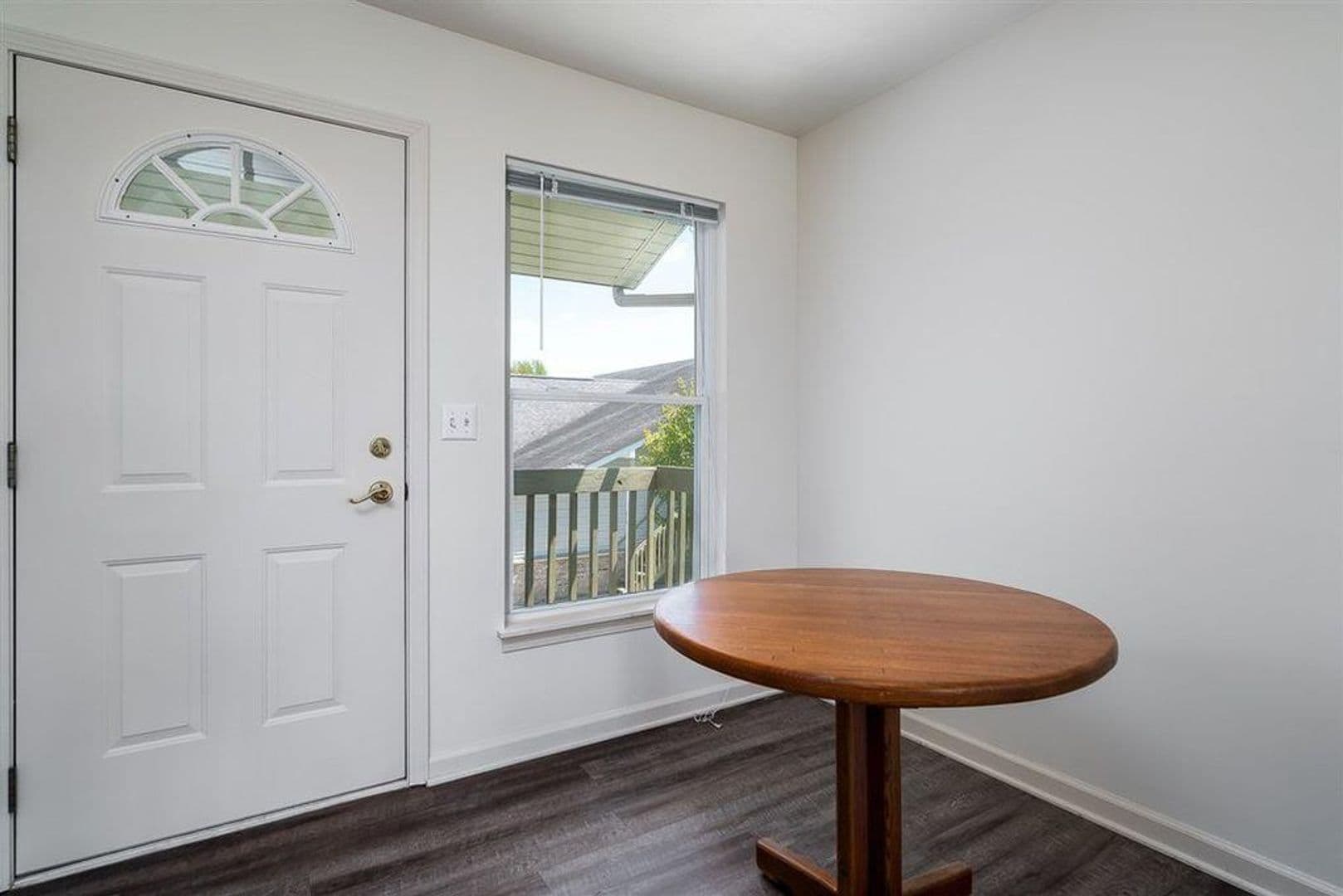 Beloit Apartment: 500-530 Inman Parkway