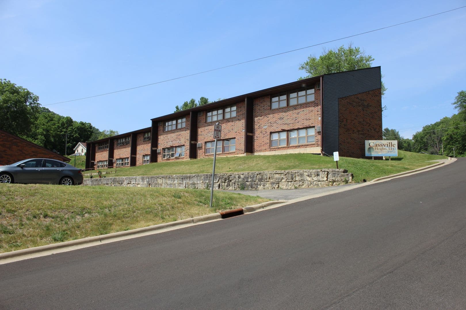 Cassville Apartment: 517 & 523 Mulberry Drive