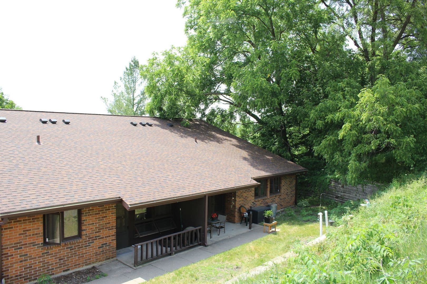 Cassville Apartment: 517 & 523 Mulberry Drive