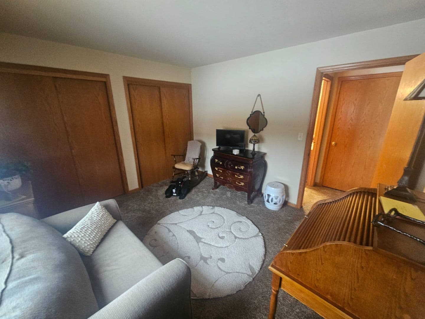 Sussex Apartment: W239 N5834-86 Maple Ave