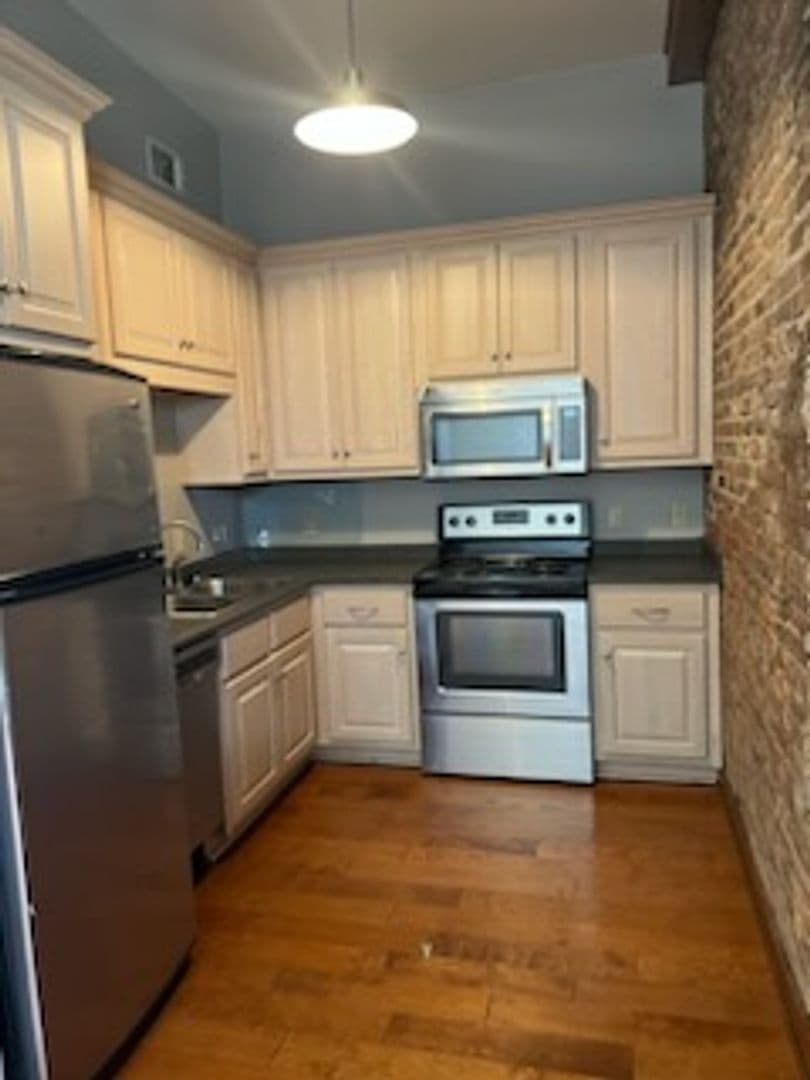 Tupelo Apartment: 210 West Main