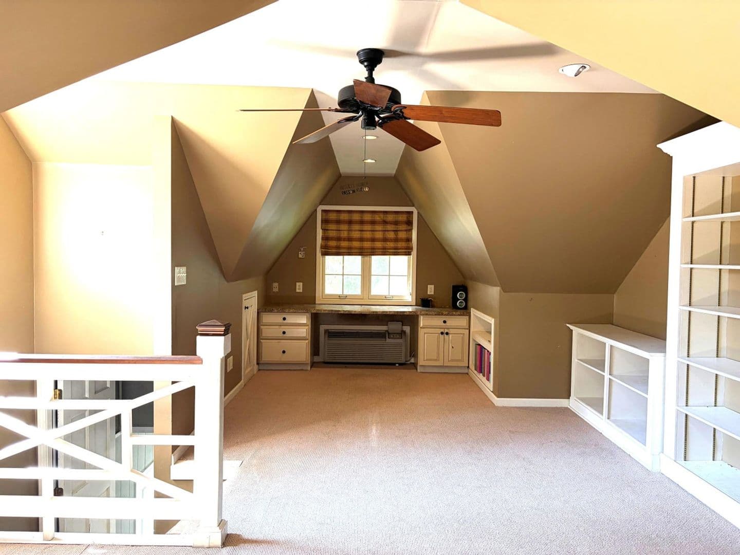 Tupelo House: 1014 Fawn Drive