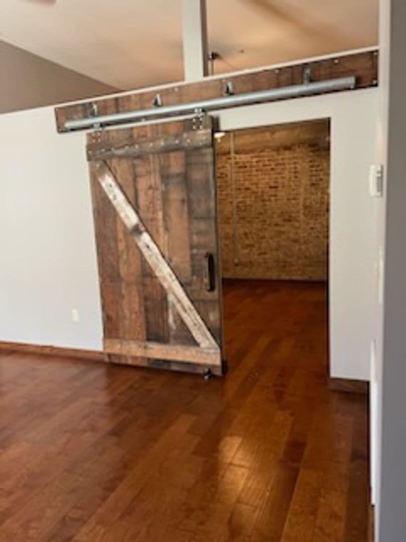 Tupelo Apartment: 210 West Main