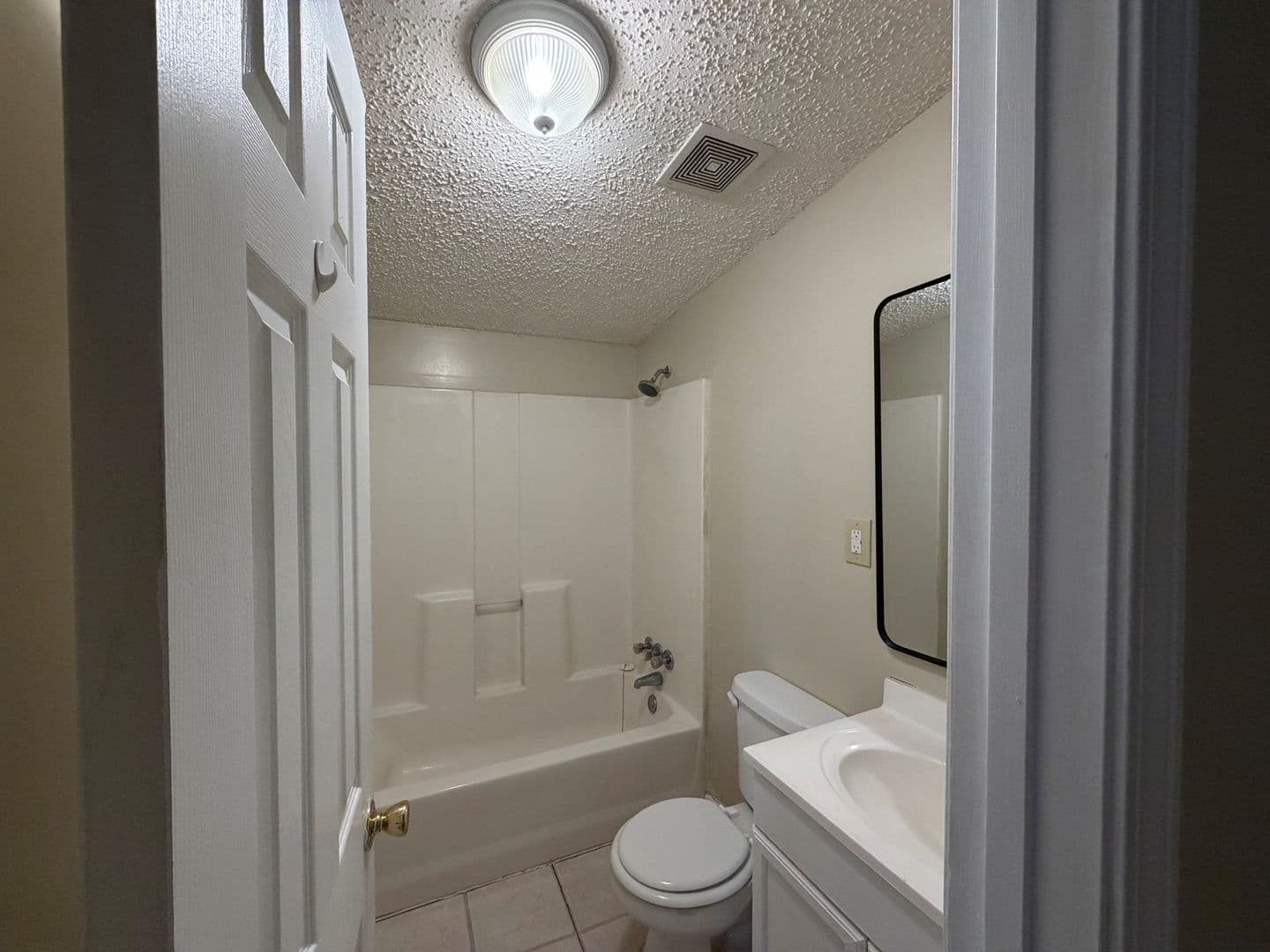 Tupelo House: 109 Wayside