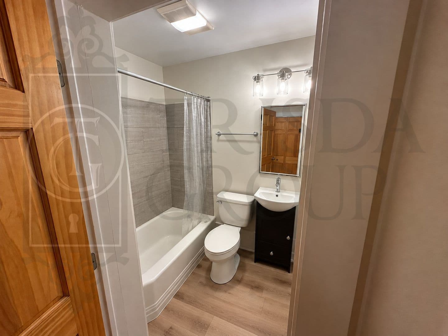 Crafton Apartment: 18