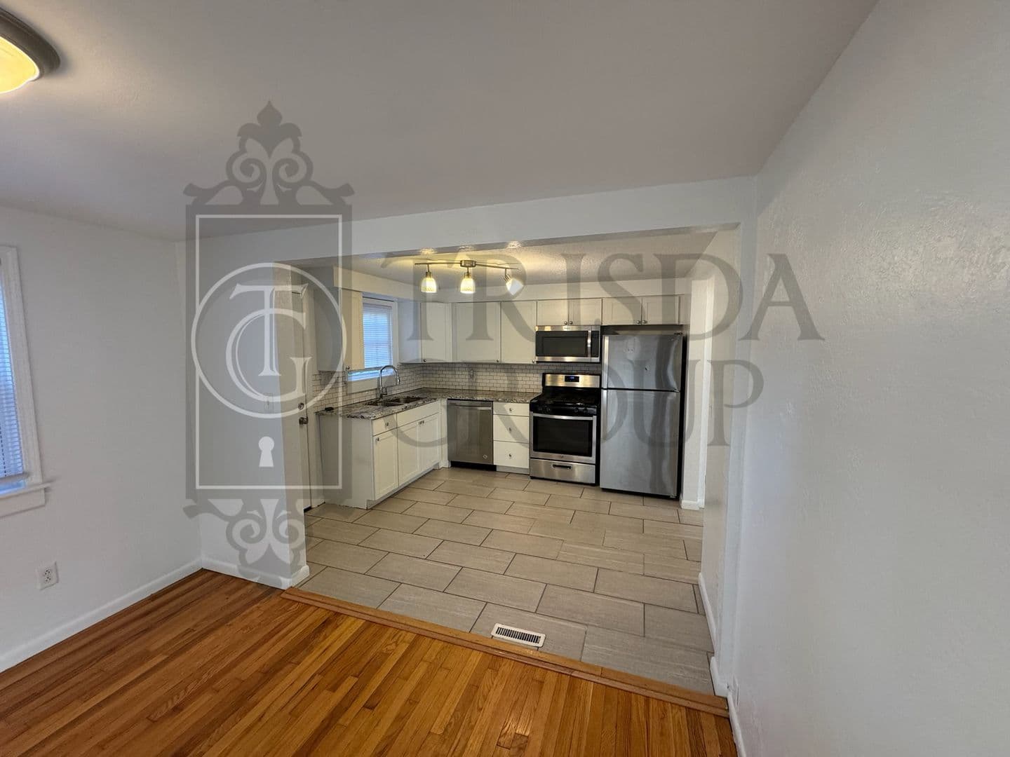 Pittsburgh House: 2361