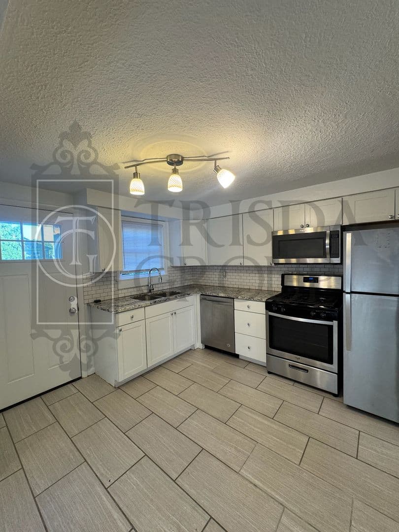 Pittsburgh House: 2361