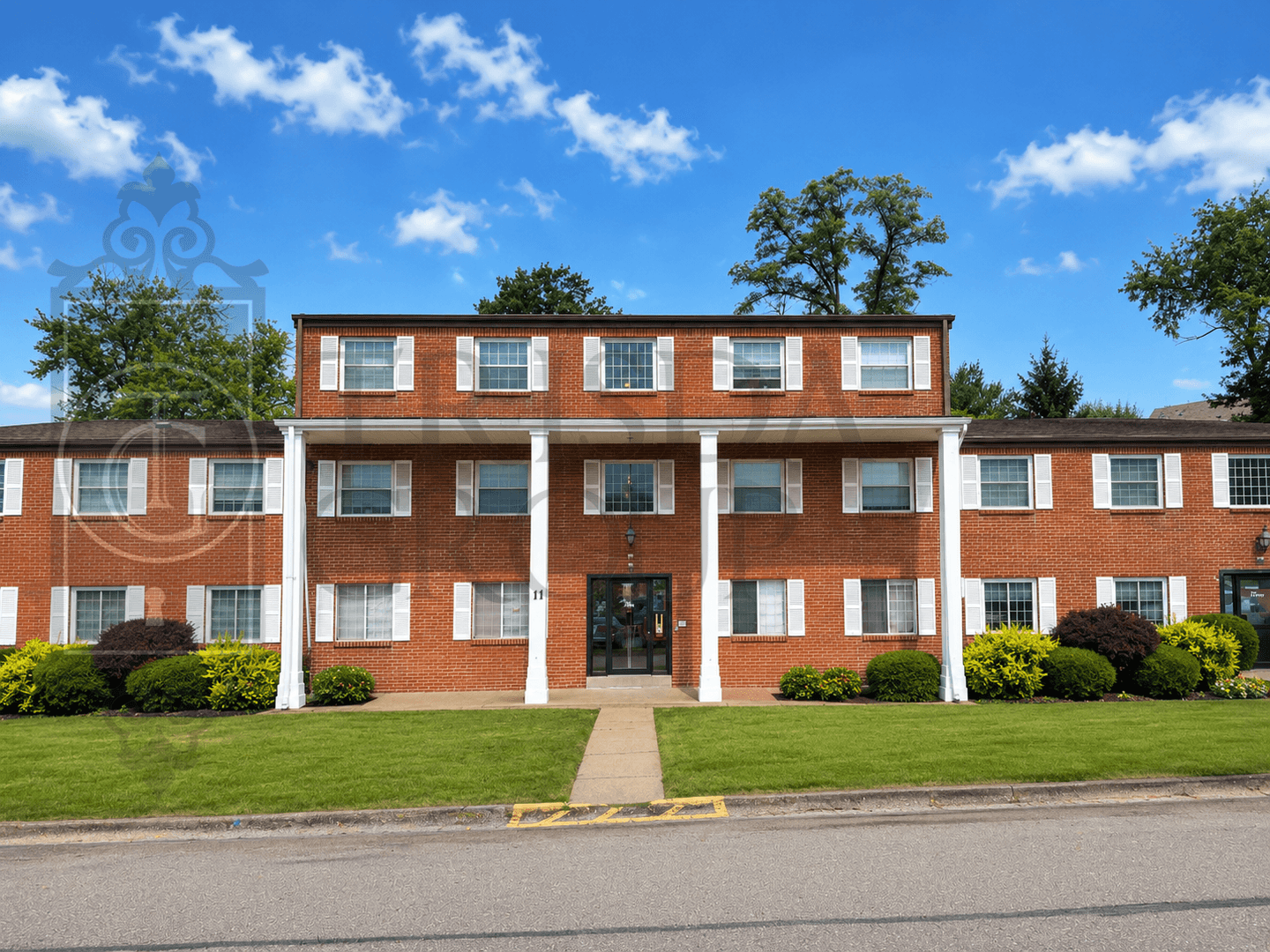 Pittsburgh Apartment: 11 South Linshaw Ave