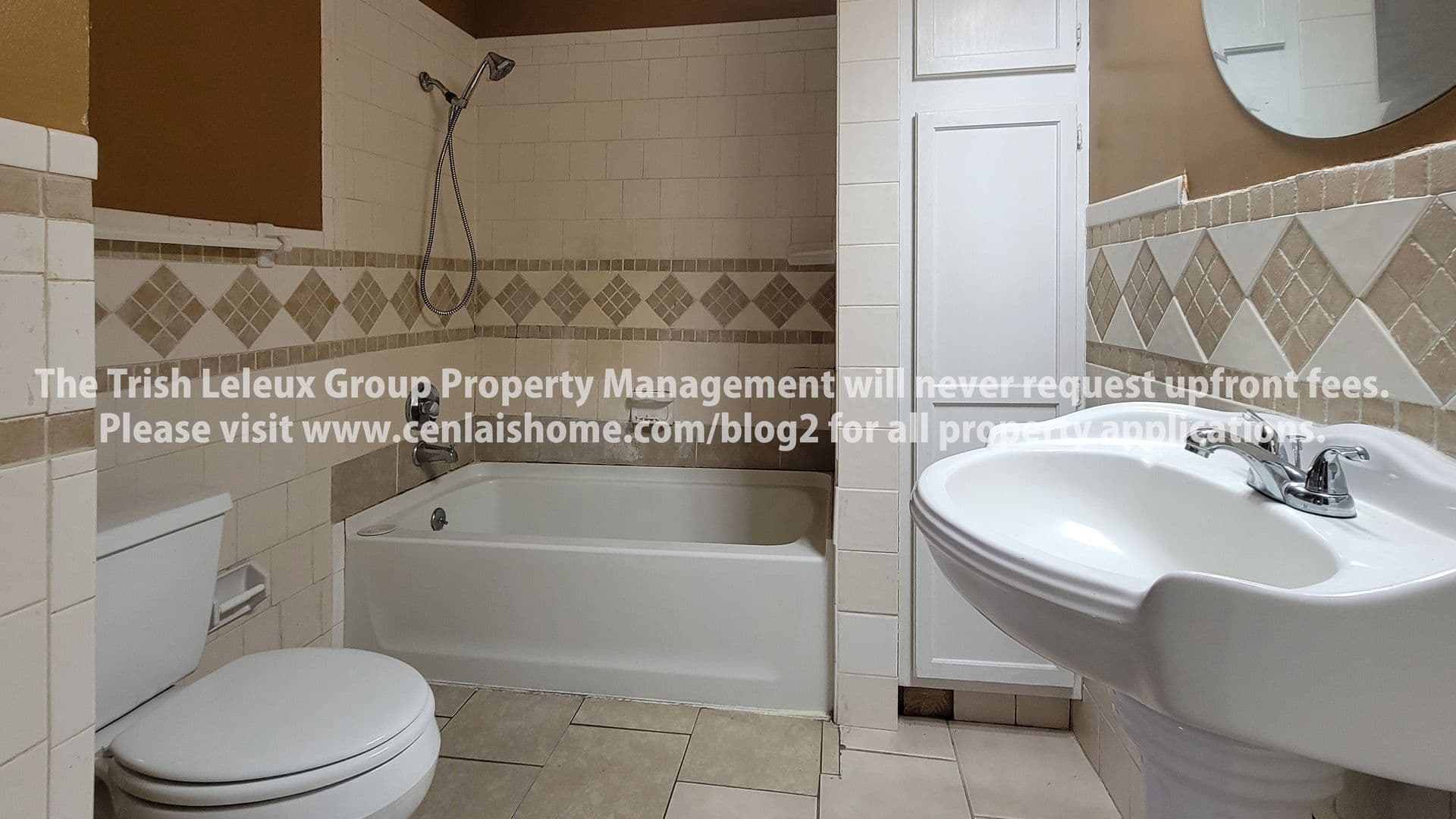 Pineville House: 1105 Berry St