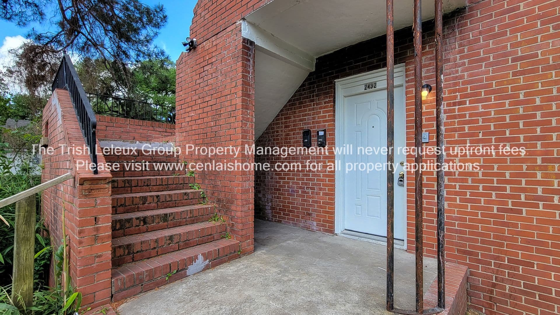 Alexandria House: 2432 Elliott St
