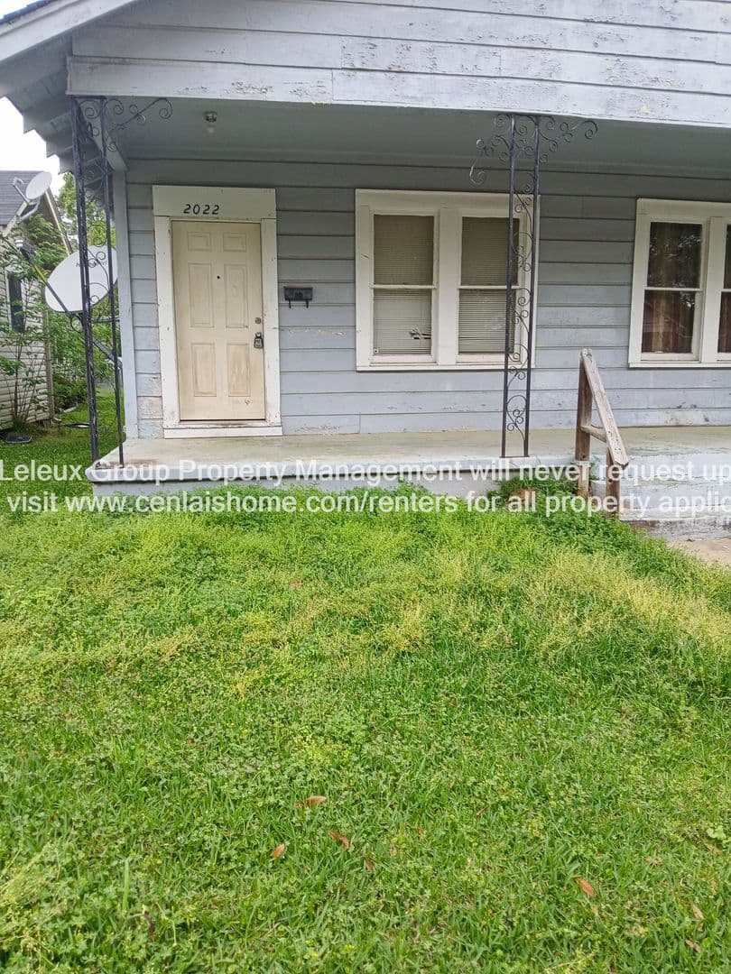 Alexandria Apartment: 2022 Vance Ave