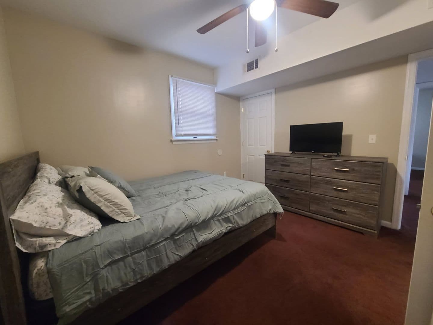 INDIANA Apartment: GRANT ST