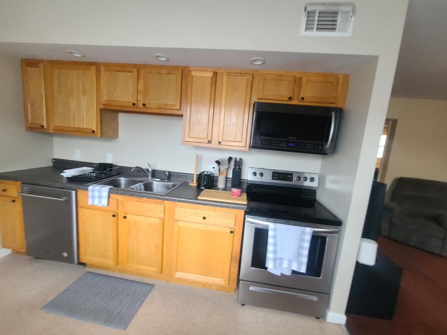 INDIANA Apartment: GRANT ST