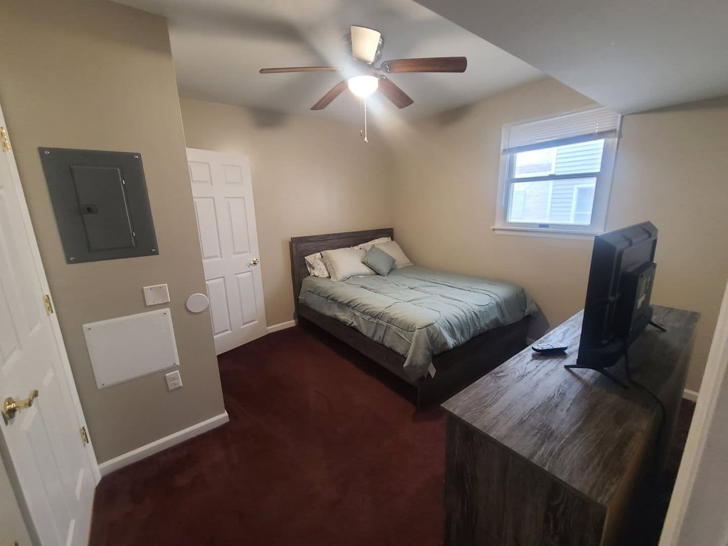 INDIANA Apartment: GRANT ST