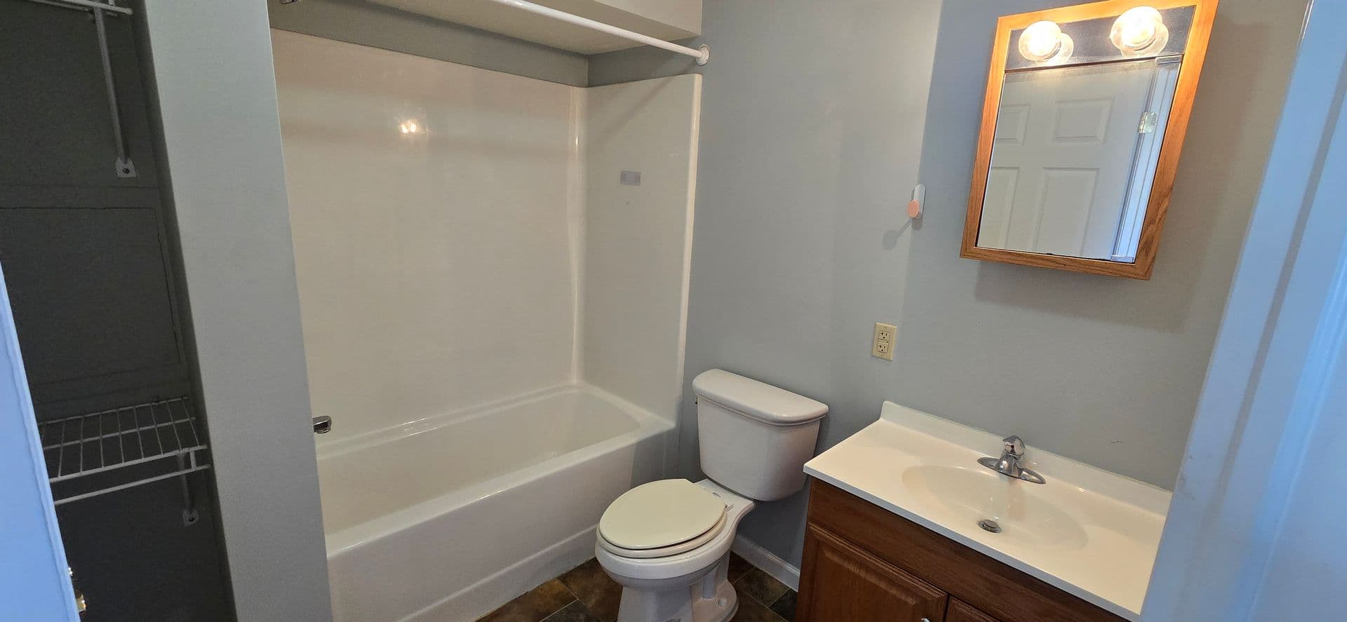 INDIANA Apartment: GRANT ST