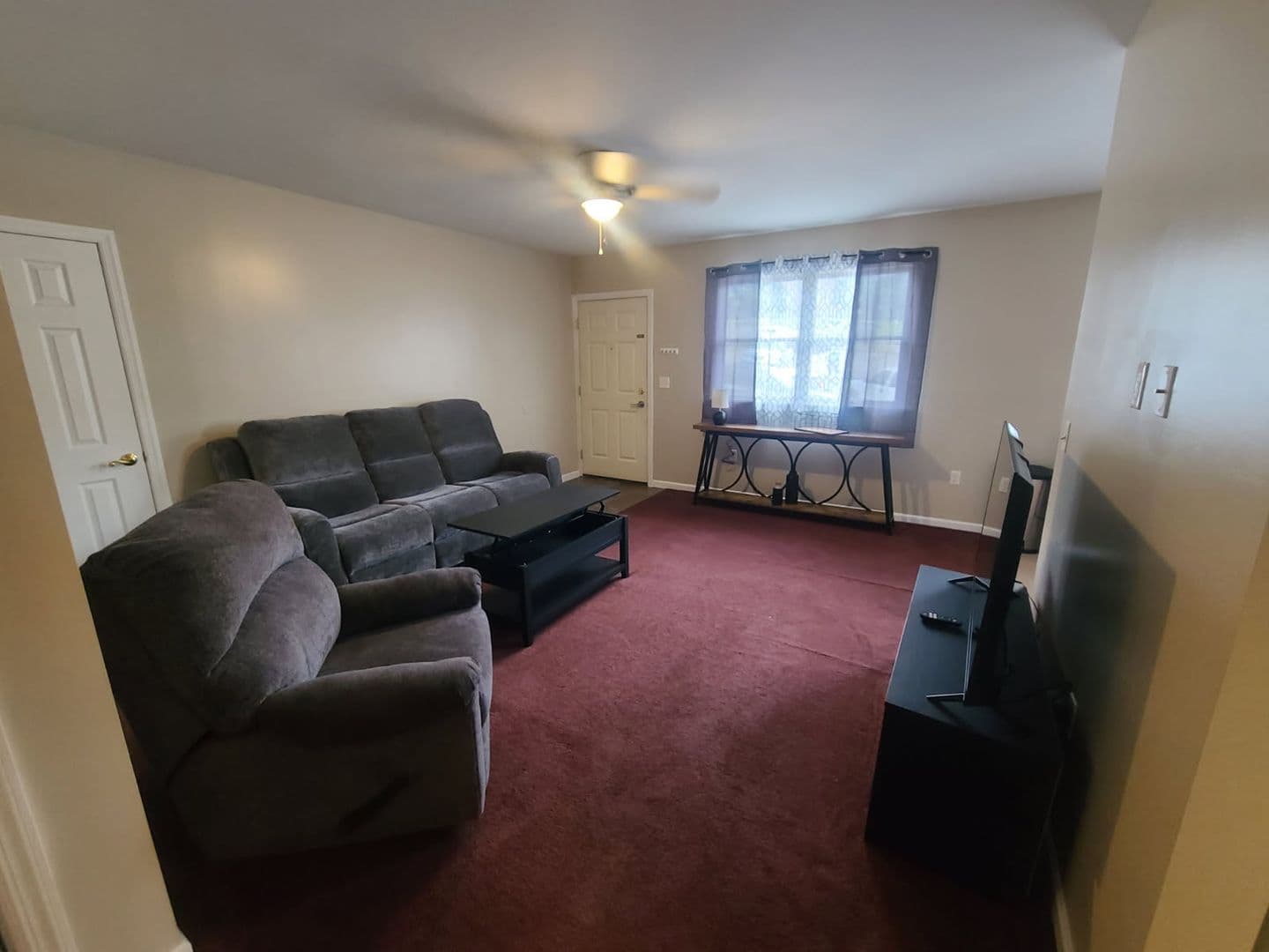 INDIANA Apartment: GRANT ST