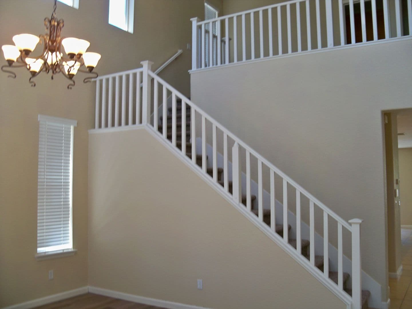 Modesto House: 2801 Amir Dr