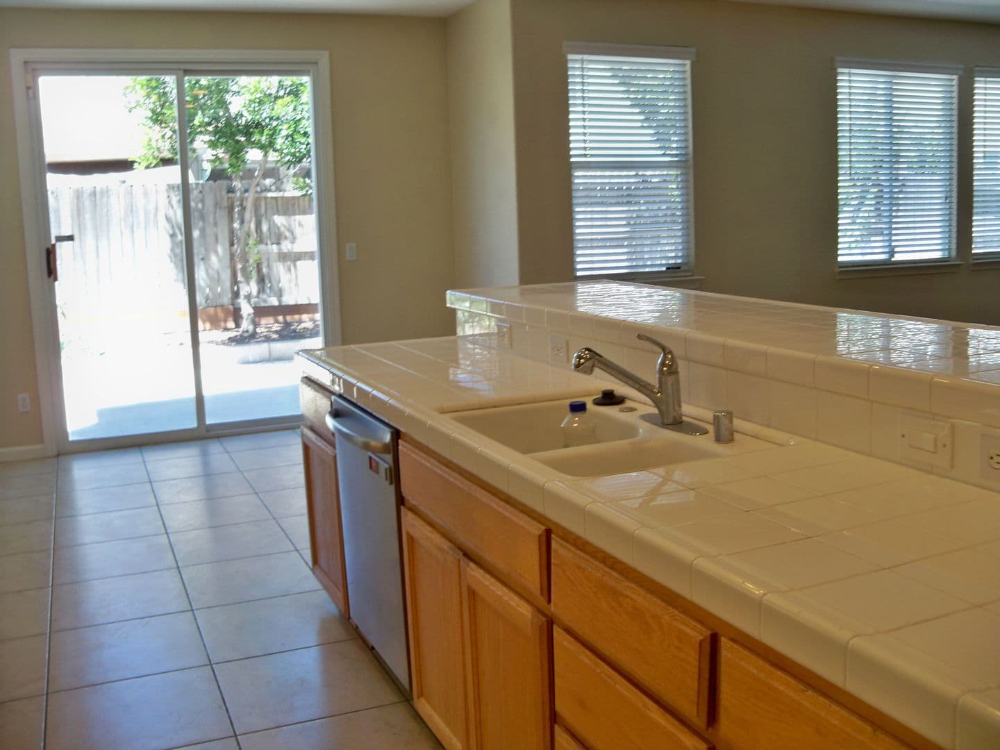 Modesto House: 2801 Amir Dr