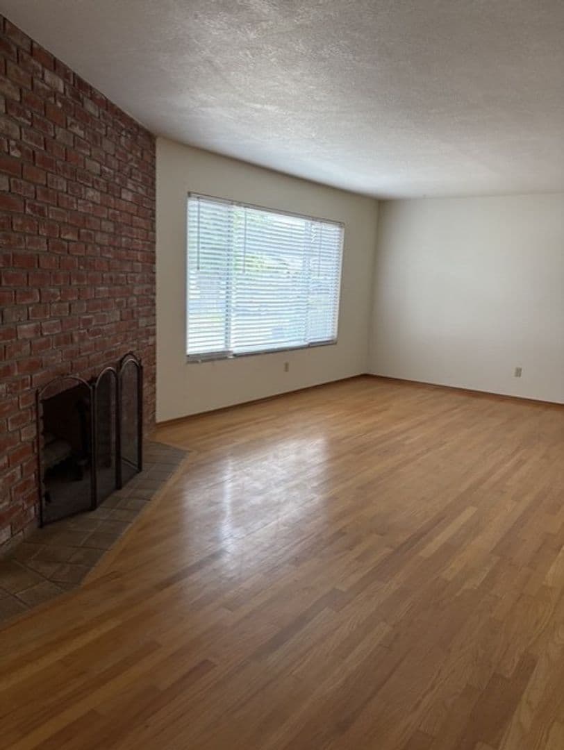 Modesto House: 3401 Fremont St