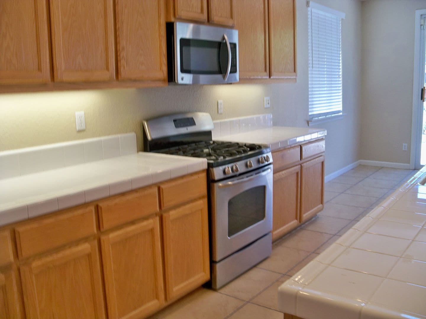 Modesto House: 2801 Amir Dr